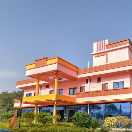 Hotel Nisarg Lodging And Restaurant Aurangabad  Exteriör bild