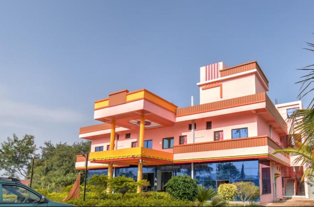 Hotel Nisarg Lodging And Restaurant Aurangabad  Exteriör bild
