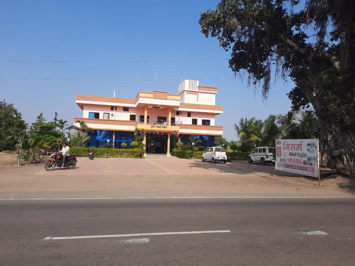 Hotel Nisarg Lodging And Restaurant Aurangabad  Exteriör bild