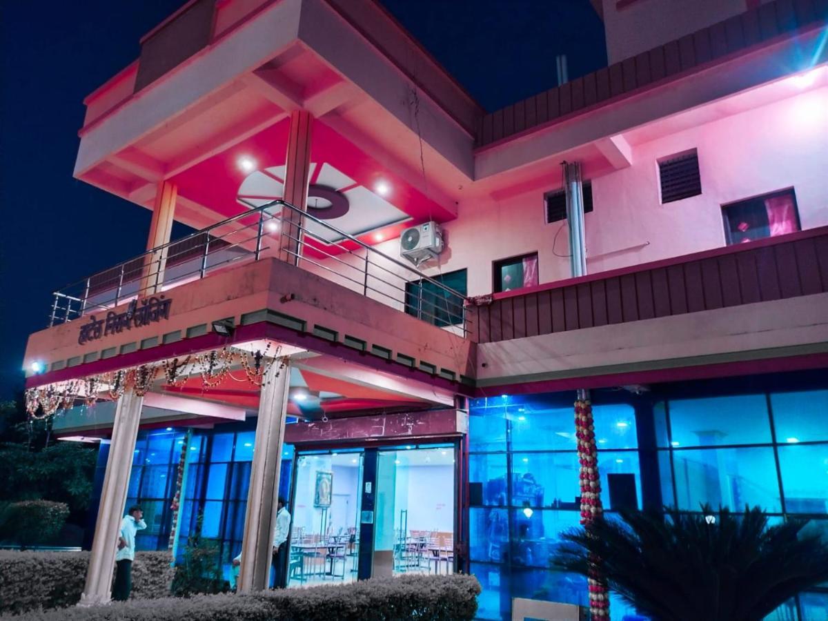 Hotel Nisarg Lodging And Restaurant Aurangabad  Exteriör bild