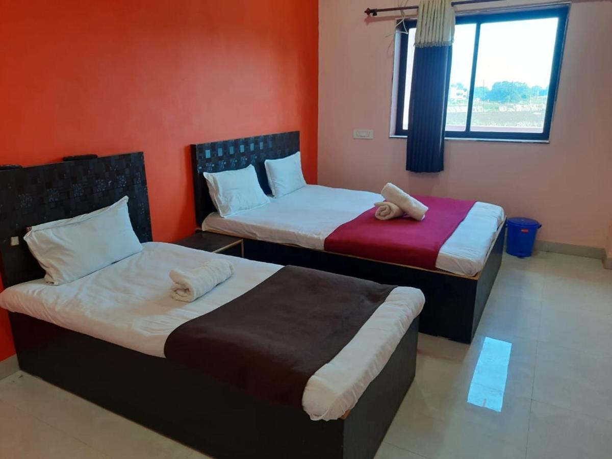 Hotel Nisarg Lodging And Restaurant Aurangabad  Exteriör bild